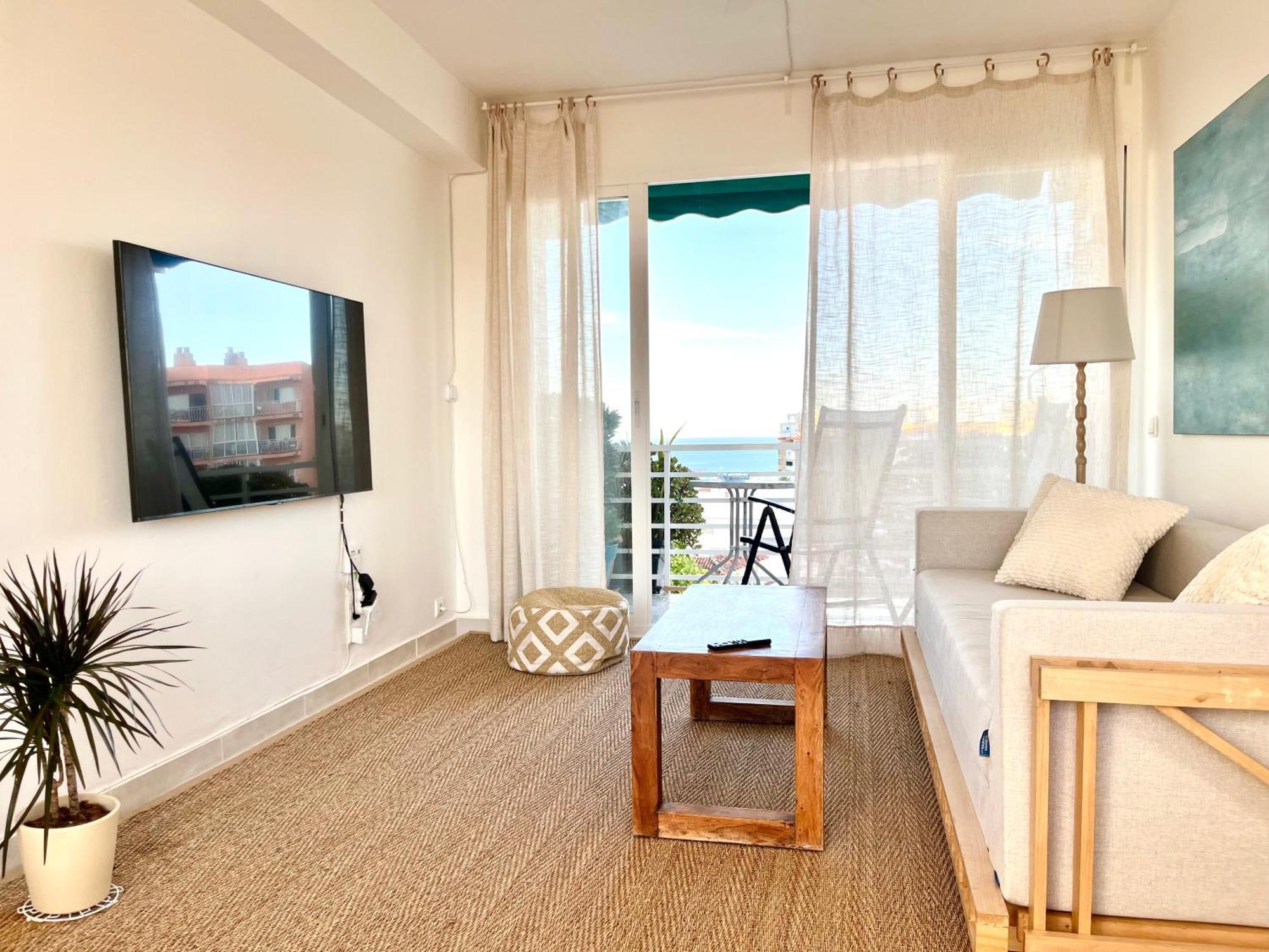 Light-Filled Apartment With Sea Views トレモリノス エクステリア 写真